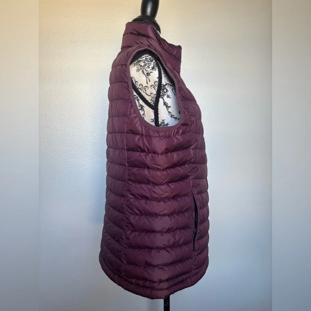 Columbia Women's Dark Purple Quilted Vest - Picture 10 of 14